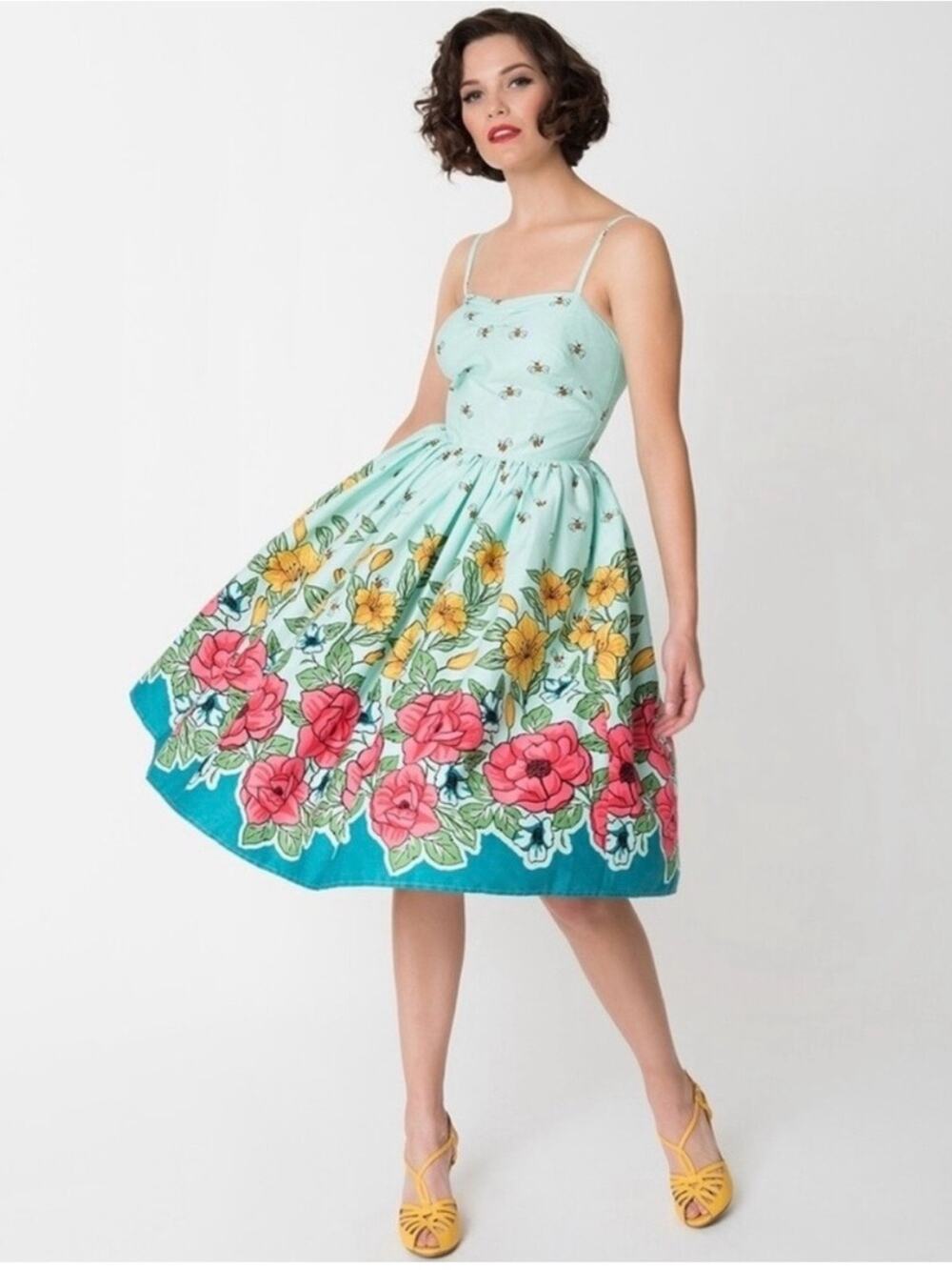 Unique Vintage Women’s Sz M Bee Floral Fit & Flare Dress Darcy Swing Cottage